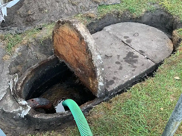 Are Grease & Food Waste Causing Septic Issues in Lakeland?